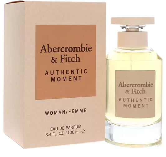 Authentic Moment Woman Abercrombie & Fitch